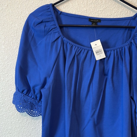 💙 NWT!! Ann Taylor Embroidered Trum Balloon Sleeve Square Neck Blouse! Size M - Picture 7 of 16